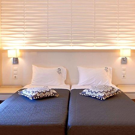 Alonia Hotel Каламаки Екстериор снимка