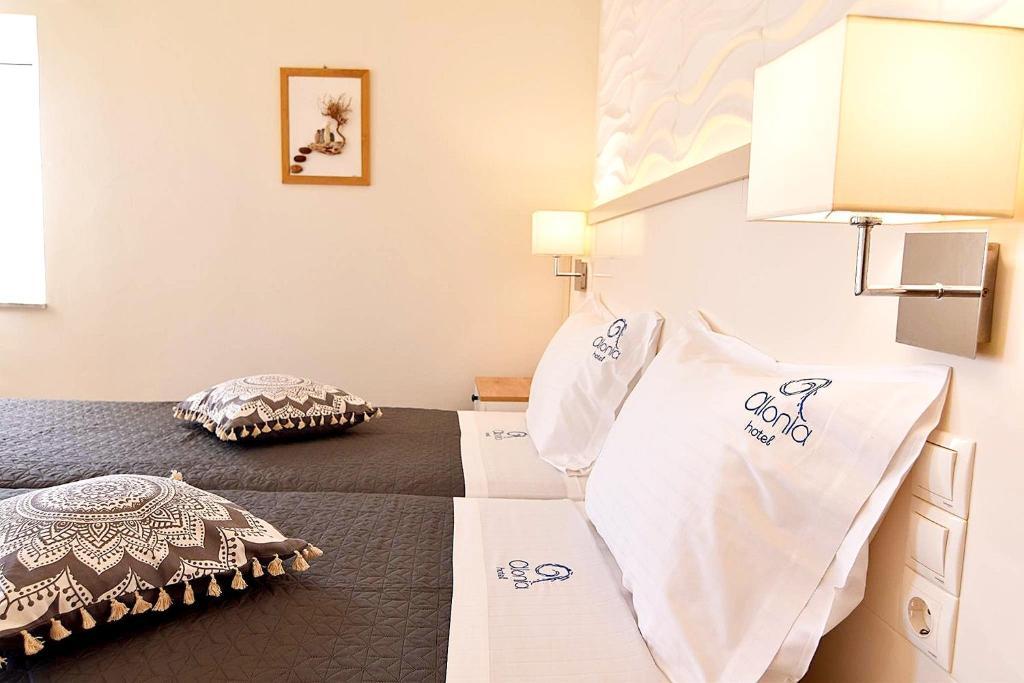 Alonia Hotel Каламаки Екстериор снимка