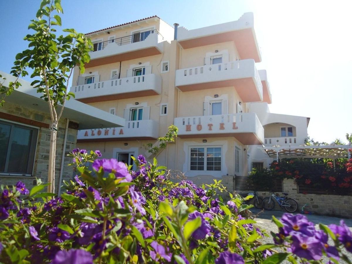 Alonia Hotel Каламаки Екстериор снимка